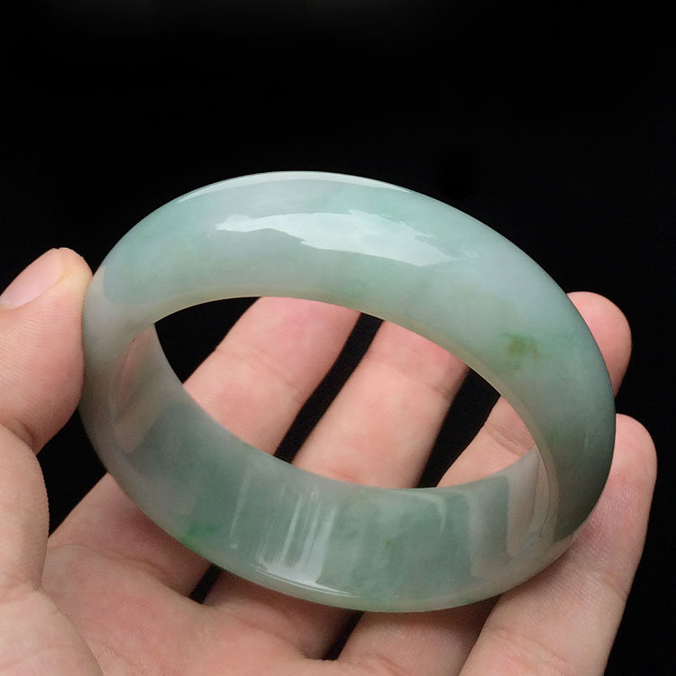(超值推荐)糯冰种晴水飘翠手镯(58.2mm)