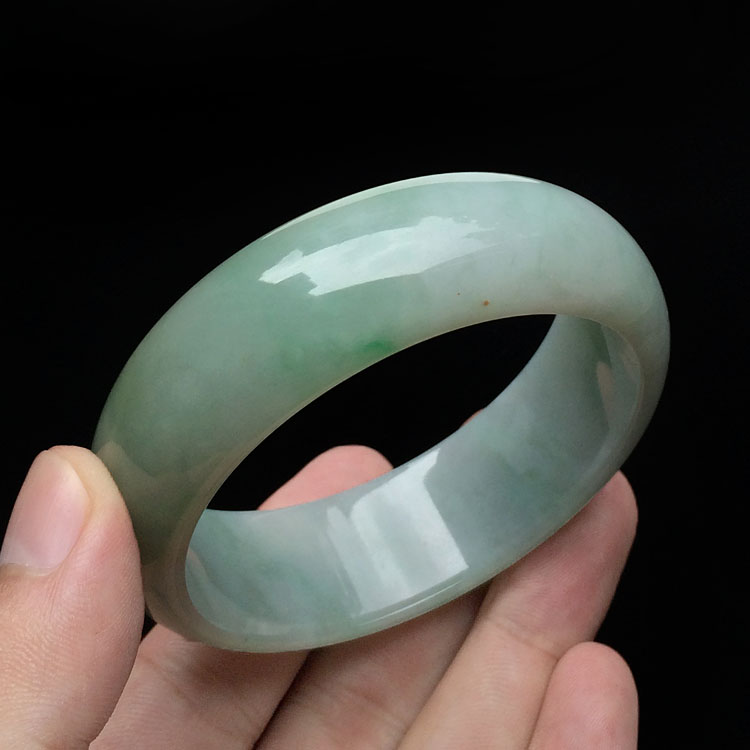 (超值推荐)糯冰种晴水飘翠手镯(58.2mm)