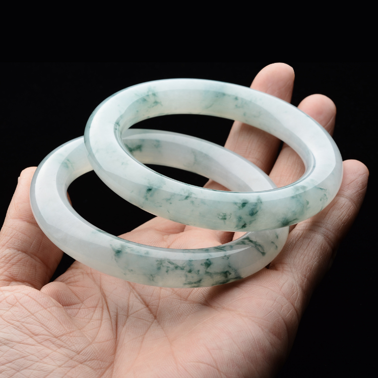 (超值推荐)糯冰种飘花圆条手镯(一对)(57.5mm/57.3mm)