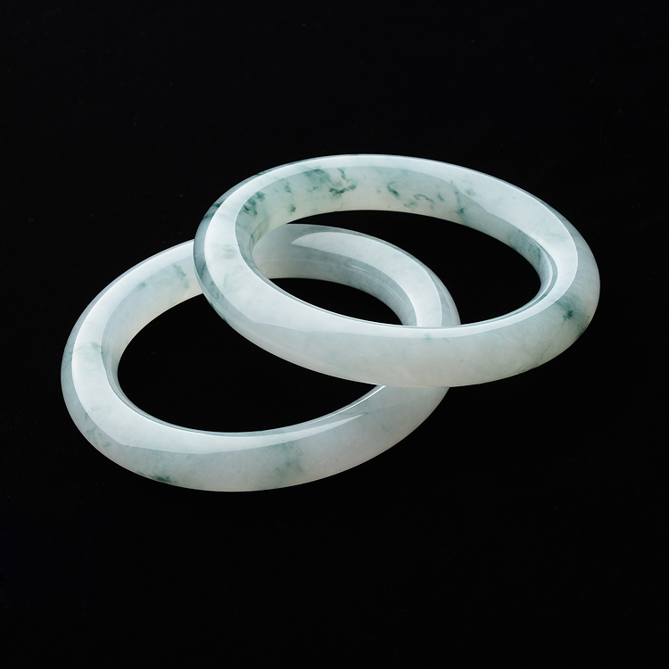 (超值推荐)糯冰种飘花圆条手镯(一对)(57.5mm/57.3mm)