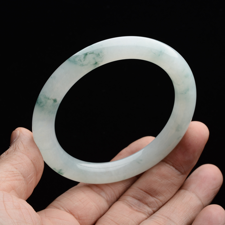 (超值推荐)糯冰种飘花圆条手镯(54.4mm)
