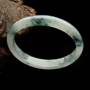 糯冰种飘花贵妃手镯(51.8-57.5mm)