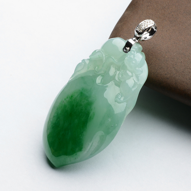 (超值推荐)糯冰种飘翠镶白金钻石扣福寿如意挂件