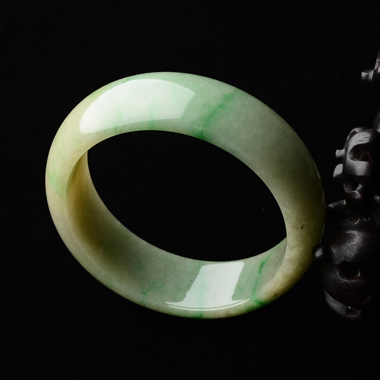 (超值推荐)糯冰种黄加绿手镯(54.6mm)