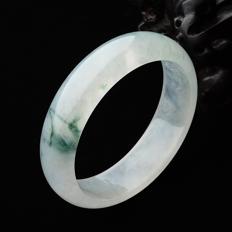(超值推荐)冰种略飘花手镯(58mm)