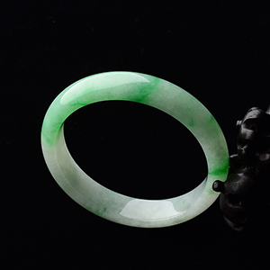 (超值推荐)糯冰种晴水飘翠手镯(57.3mm)