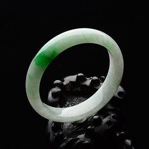 (超值推荐)糯冰种晴水飘翠手镯(55.3mm)