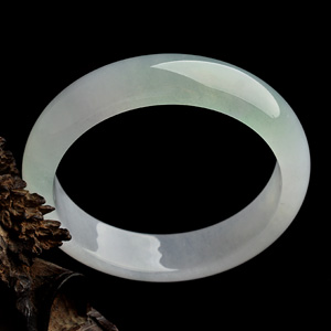 (超值推荐)冰种晴水手镯(59mm)