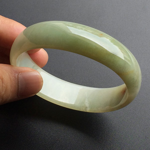 (超值推荐)糯冰种褐黄翡贵妃手镯(52.1-58mm)