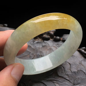 糯冰种黄翡手镯(58mm)