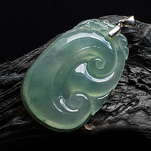 冰种晴水如意挂件