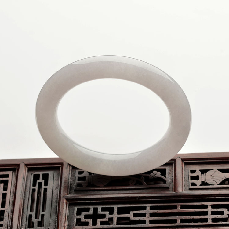 (超值推荐)糯冰种淡紫罗兰圆条手镯(58mm)