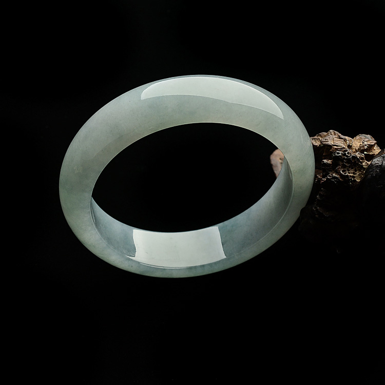 （超值推荐）糯冰种晴水飘花手镯（58.4mm）