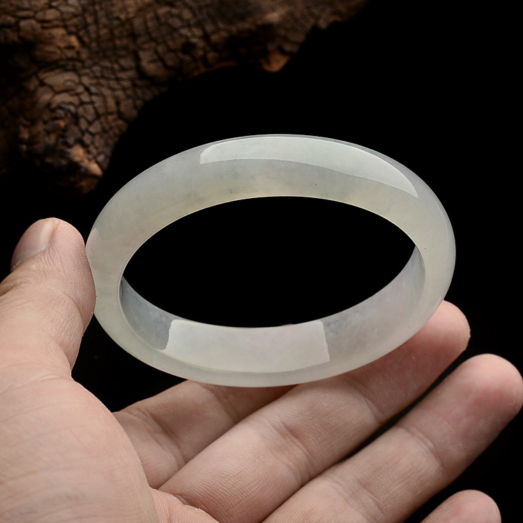 （超值推荐）冰种淡晴水贵妃镯（55.8-49.5mm）