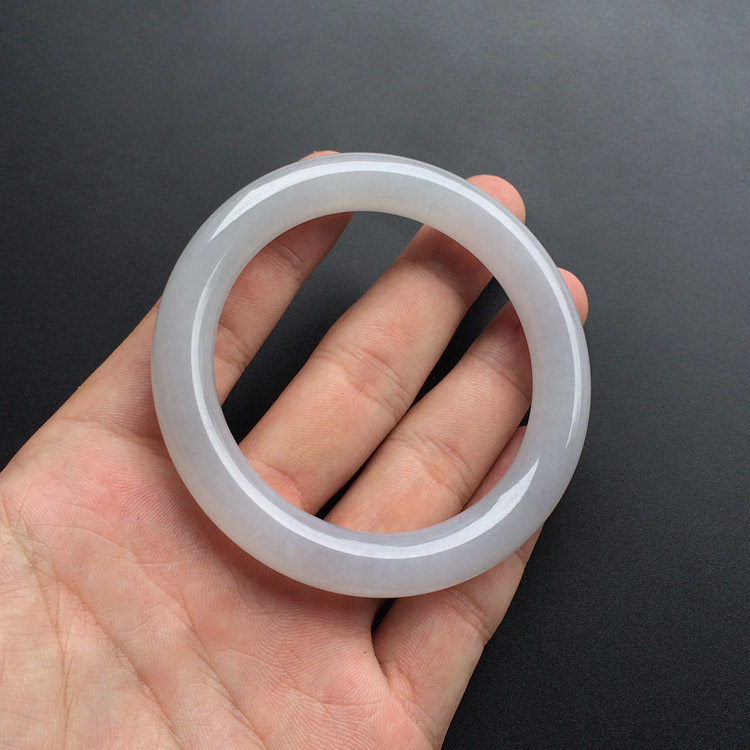 (超值推荐)糯冰种淡晴水圆条手镯(56.6mm)