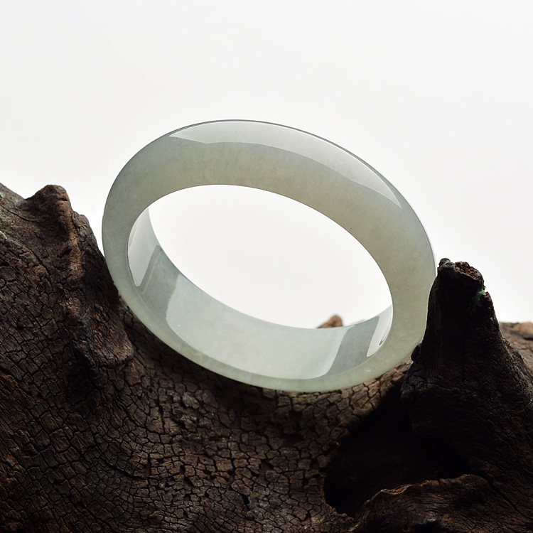 （超值推荐）糯冰种晴水手镯（59.5mm）
