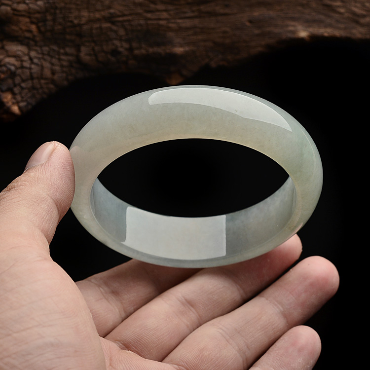 （超值推荐）糯冰种晴水手镯（59.5mm）