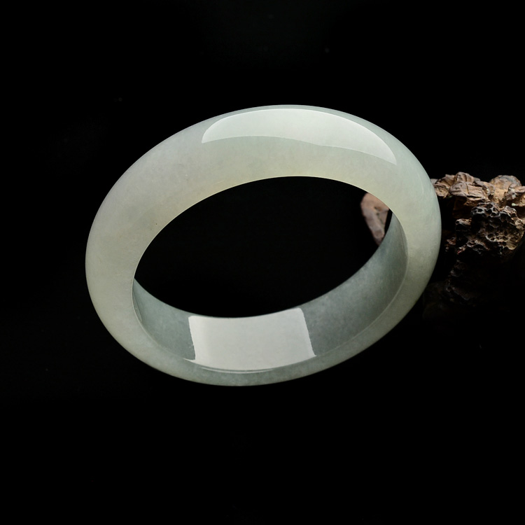 （超值推荐）糯冰种晴水手镯（56.2mm）