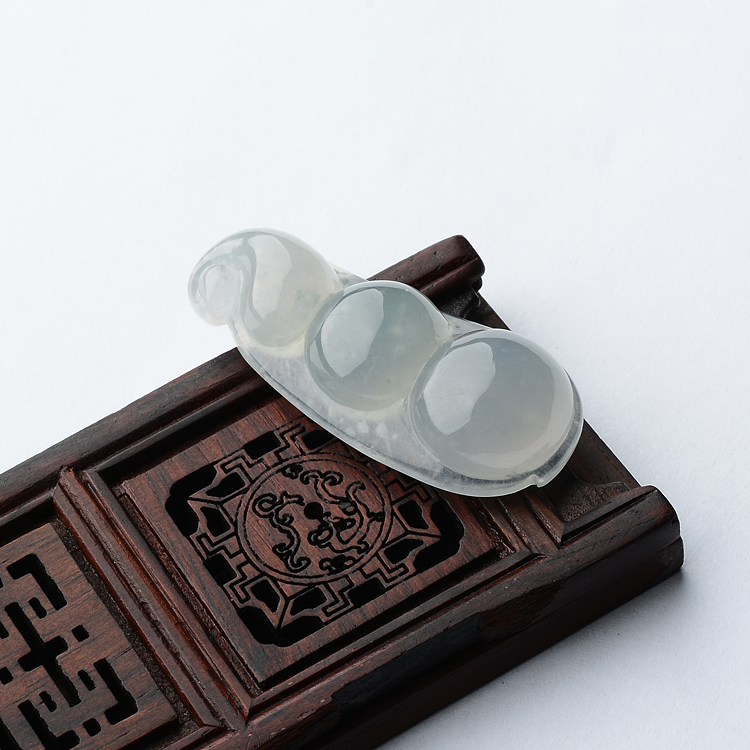 (超值推荐)冰种晴水福豆挂件