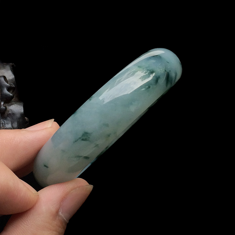 (超值推荐)糯冰种飘花手镯(57.1mm)