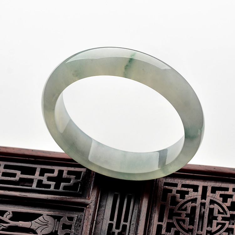 糯冰种飘花手镯（58.6mm）