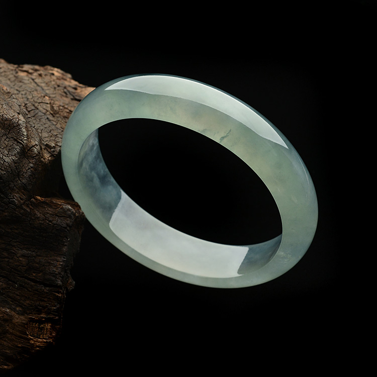 冰种飘花贵妃镯（59.3-51.8mm）