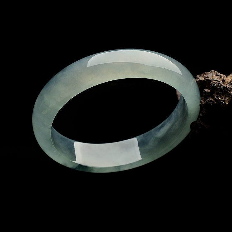 冰种飘花贵妃镯（59.3-51.8mm）