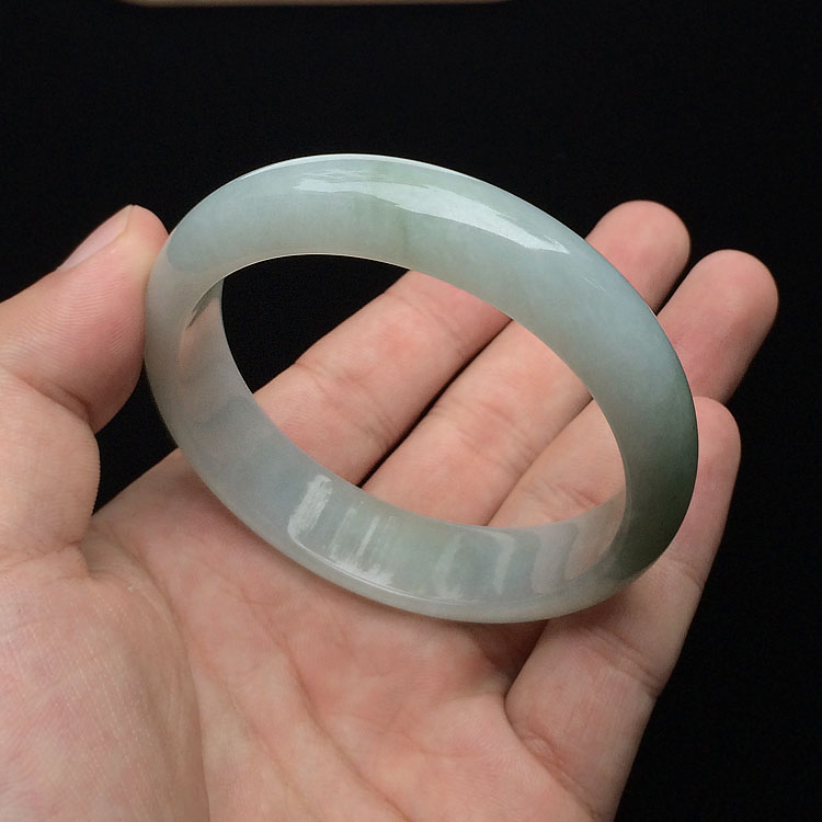 (超值推荐)糯冰种晴水手镯(58.2mm)