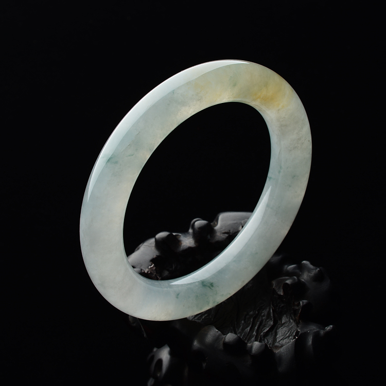 (超值推荐)糯冰种飘花略带黄翡圆条手镯(58.1mm)