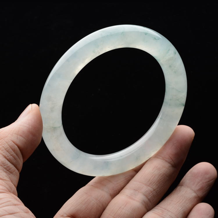 (超值推荐)糯冰种飘花圆条手镯(56.6mm)