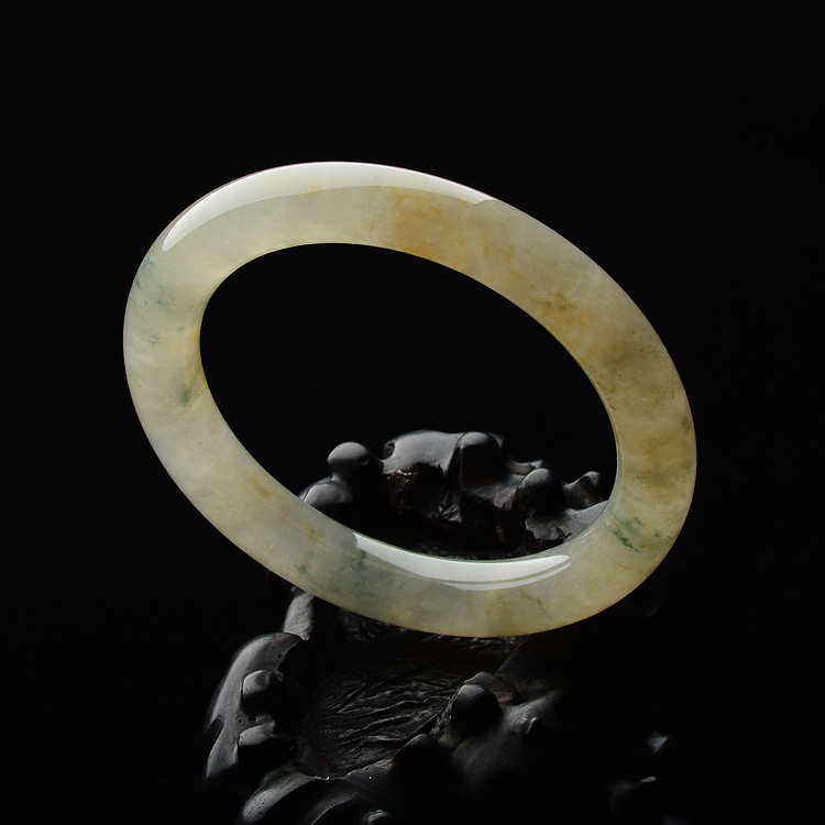 (超值推荐)糯冰种黄翡飘花圆条手镯(56.1mm)