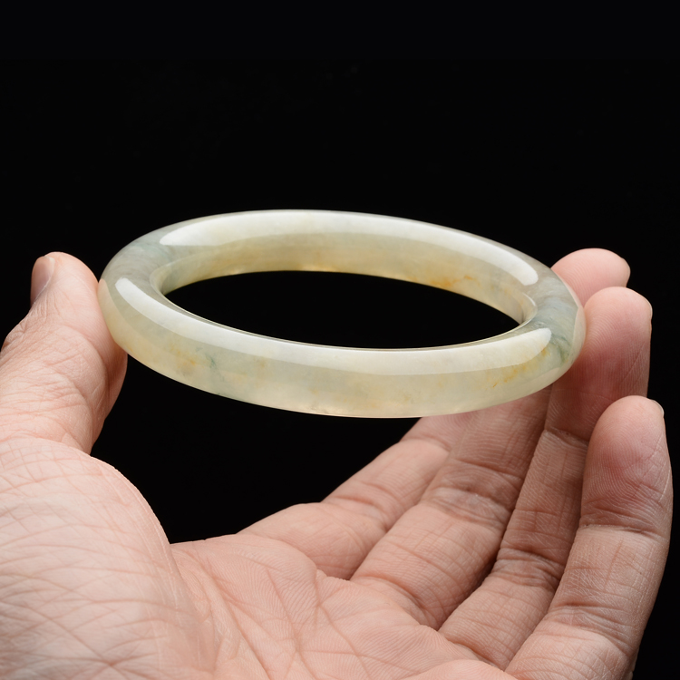 (超值推荐)糯冰种黄翡飘花圆条手镯(56.1mm)