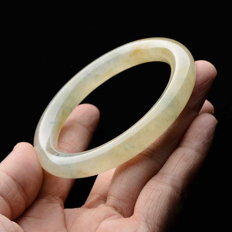 (超值推荐)糯冰种黄翡飘花圆条手镯(56.1mm)