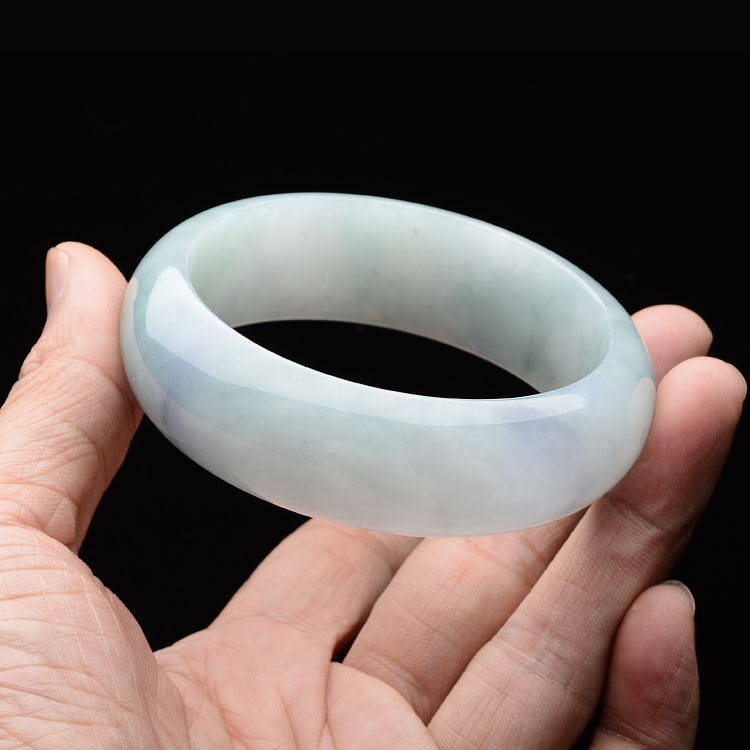(超值推荐)糯冰种淡晴水略带紫罗兰手镯(60.5mm)