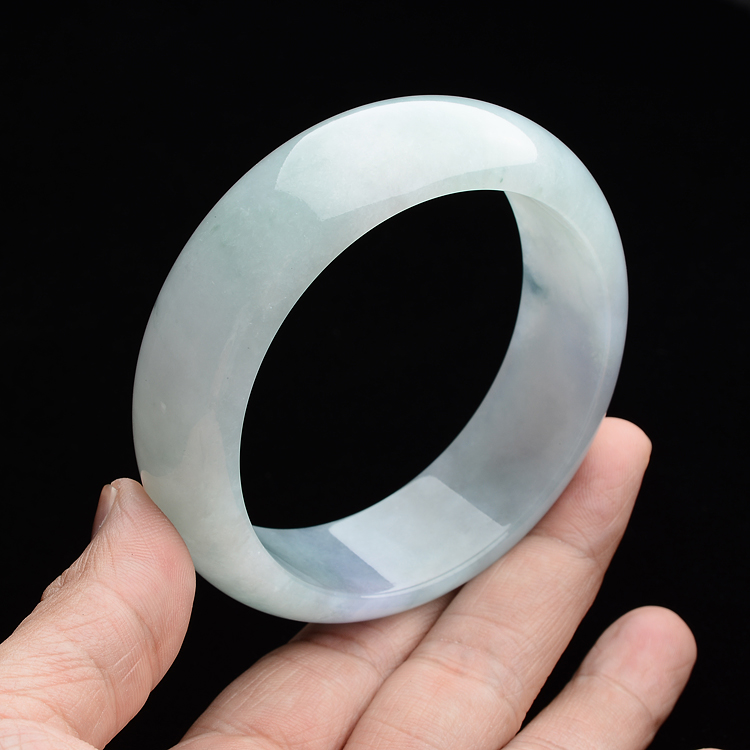 (超值推荐)糯冰种淡晴水略带紫罗兰手镯(60.5mm)