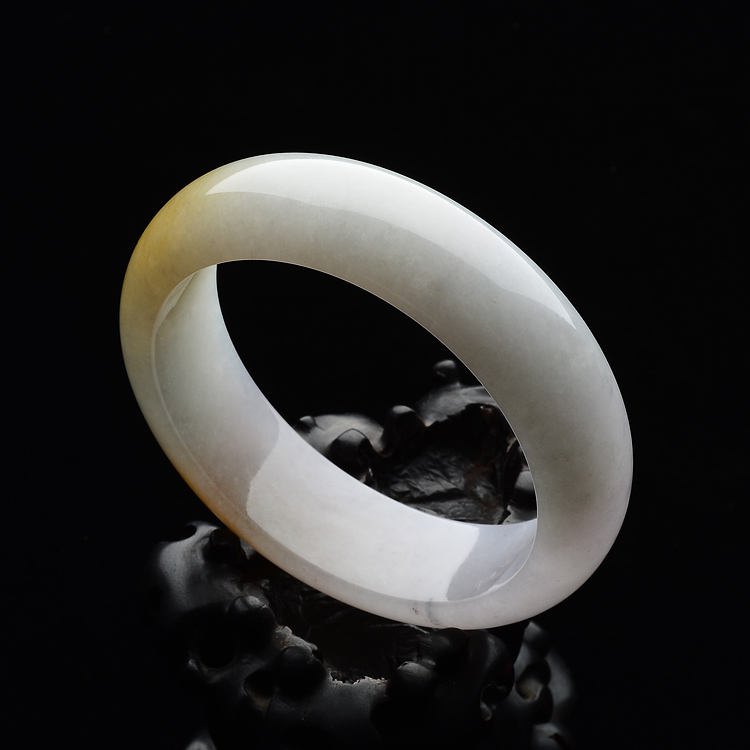 (超值推荐)糯冰种黄翡略带紫罗兰手镯(61mm)