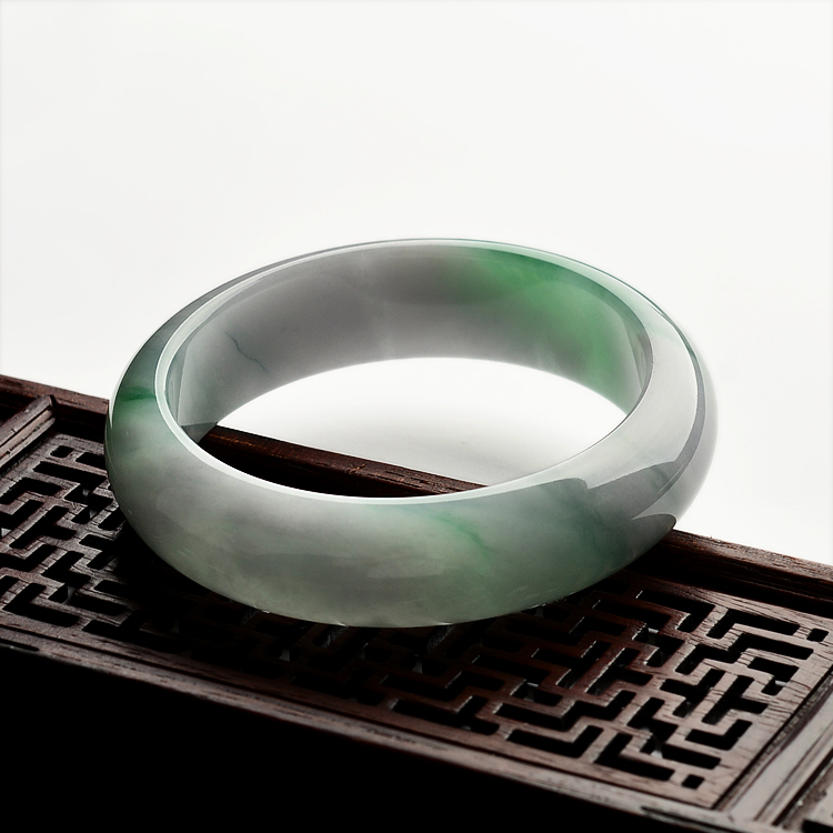 (超值推荐)糯冰种飘花手镯(59.4mm)
