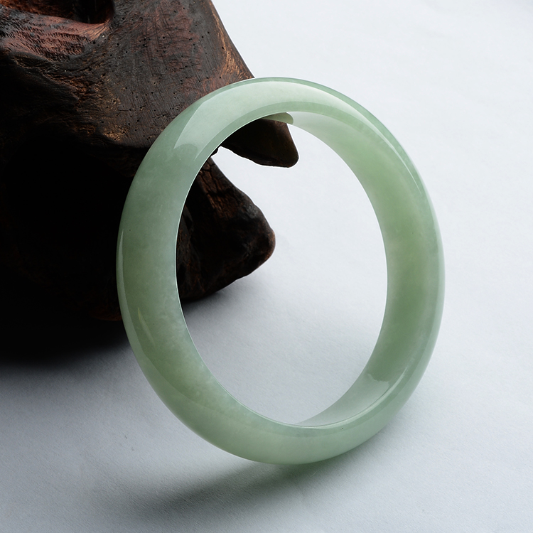 (超值推荐)糯冰种浅豆色手镯(56mm)