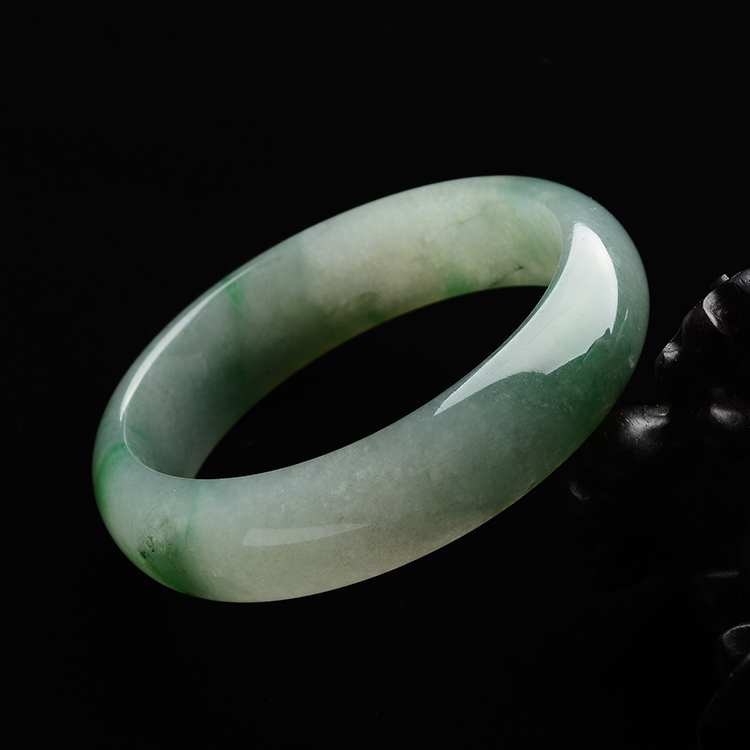 (超值推荐)糯冰晴水飘花手镯(58mm)