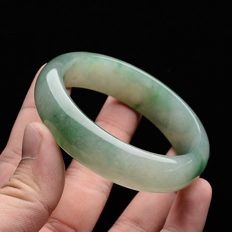 (超值推荐)糯冰晴水飘花手镯(58mm)