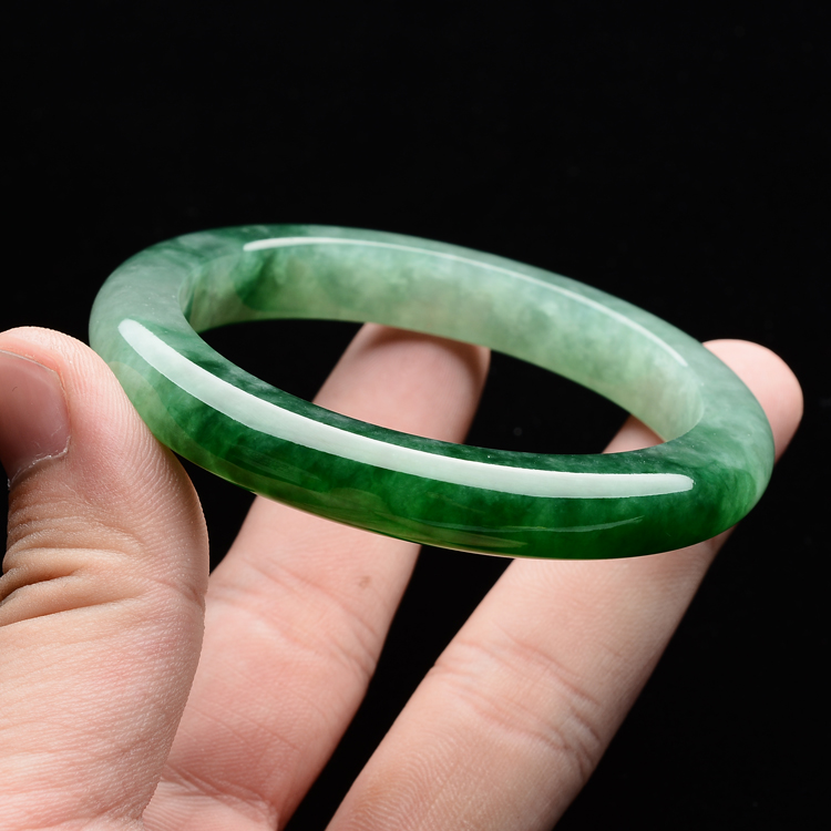 (超值推荐)糯冰种深绿手镯(55.1mm)