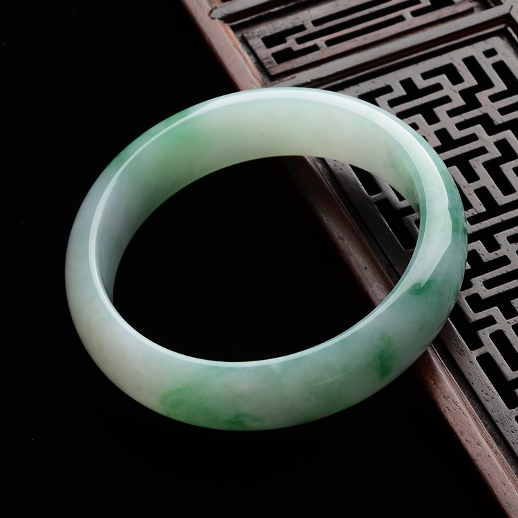 (超值推荐)糯冰种飘花手镯(57.6mm)