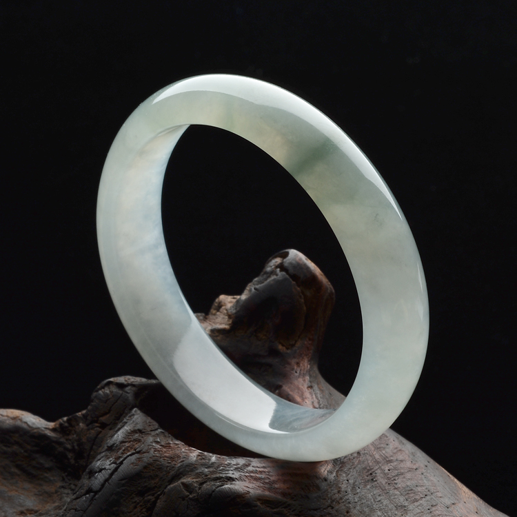 (超值推荐)冰种略飘花贵妃镯(57.6mm-52mm)