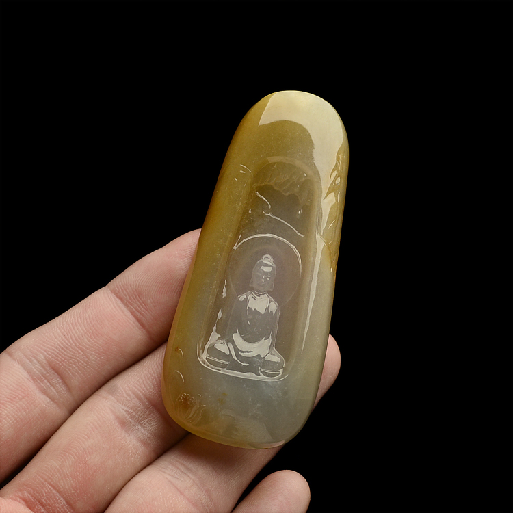 糯冰种黄翡静悟挂件