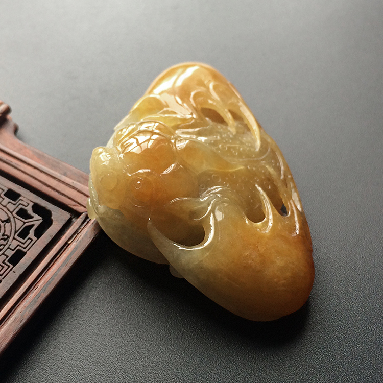 (超值推荐)糯冰种黄翡招财进宝挂件