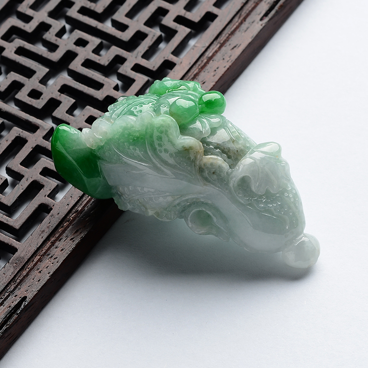 (超值推荐)糯冰种晴水飘翠遇百财挂件