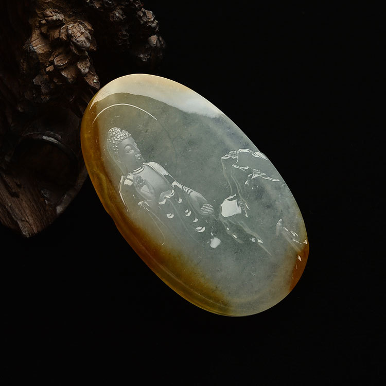 (超值推荐)冰种黄翡飘花释迦牟尼挂件(高松峰大师作品)