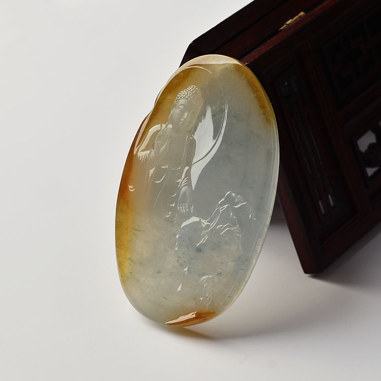 (超值推荐)冰种黄翡飘花释迦牟尼挂件(高松峰大师作品)