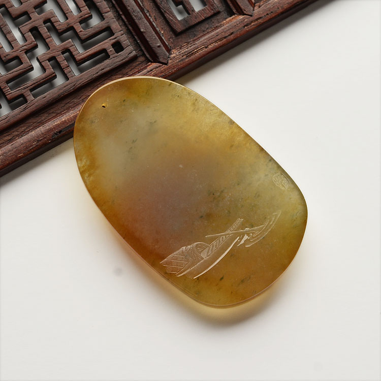(超值推荐)冰种黄翡释迦牟尼挂件(高松峰大师作品)