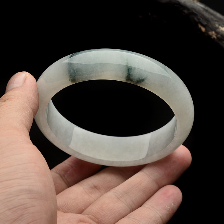 糯冰种飘花手镯（60.8mm）